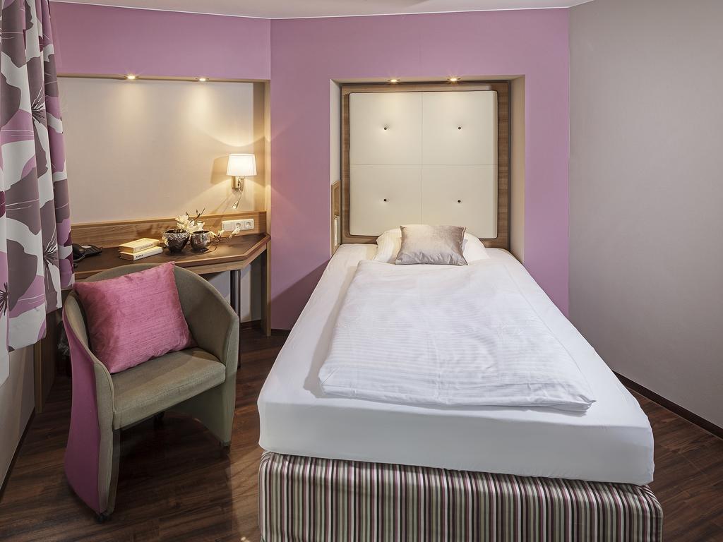 Hotel Am Turm Kaufbeuren Pokój zdjęcie