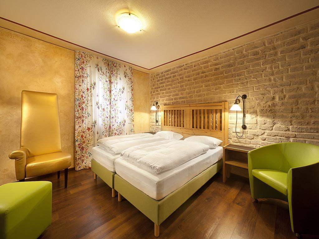 Hotel Am Turm Kaufbeuren Pokój zdjęcie